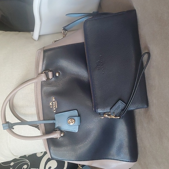 Coach Purse and wallet set - Picture 15 of 15